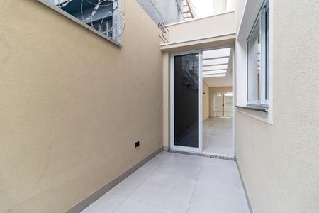 Casa à venda com 236m², 4 quartos e 3 vagasCorredor Lateral