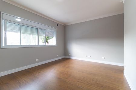 Casa à venda com 236m², 4 quartos e 3 vagasSuíte