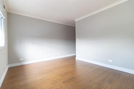 Casa à venda com 236m², 4 quartos e 3 vagasSuíte