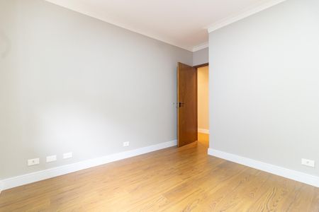 Casa à venda com 236m², 4 quartos e 3 vagasQuarto 2