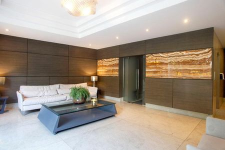 Apartamento à venda com 269m², 3 quartos e 4 vagasÁrea Comum - Lounge Recepção