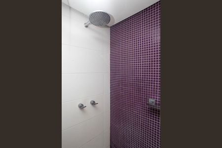 Apartamento à venda com 269m², 3 quartos e 4 vagasBanheiro do Quarto 3