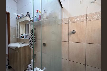 Casa à venda com 125m², 2 quartos e 2 vagasBanheiro 1