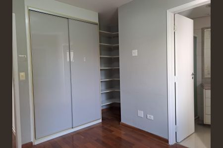 Casa de condomínio à venda com 295m², 3 quartos e 3 vagas