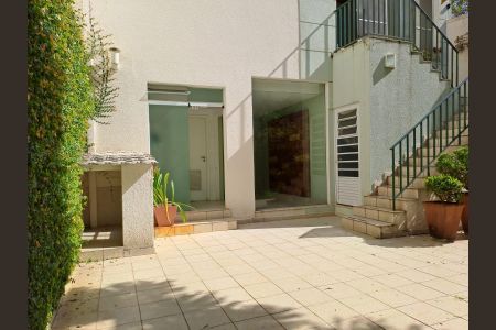 Casa de condomínio à venda com 295m², 3 quartos e 3 vagas