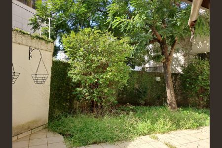 Casa de condomínio à venda com 295m², 3 quartos e 3 vagas