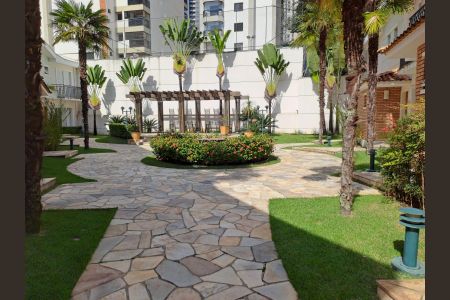 Casa de condomínio à venda com 295m², 3 quartos e 3 vagas