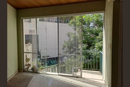 Casa de condomínio à venda com 295m², 3 quartos e 3 vagas