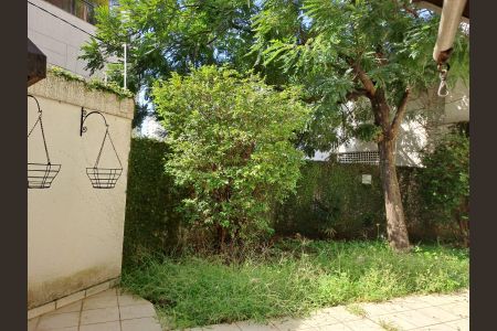 Casa de condomínio à venda com 295m², 3 quartos e 3 vagas