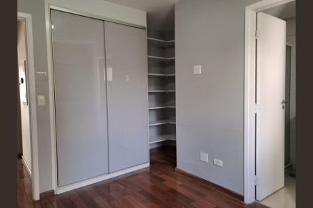 Casa de condomínio à venda com 295m², 3 quartos e 3 vagas