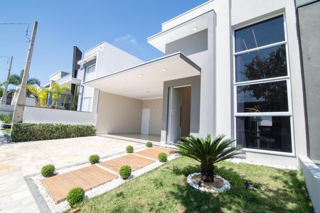 Casa de condomínio para alugar com 160m², 3 quartos e 4 vagasFachada Casa