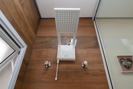 Casa de condomínio para alugar com 160m², 3 quartos e 4 vagasBanheiro Social