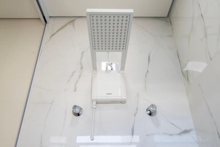 Casa de condomínio para alugar com 160m², 3 quartos e 4 vagasBanheiro da Suíte