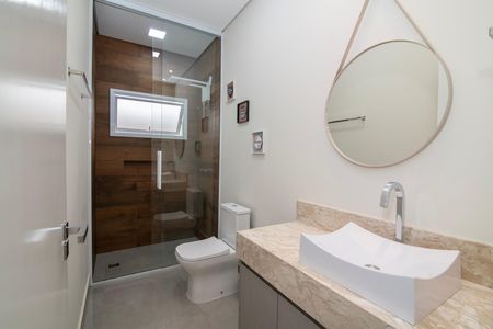 Casa de condomínio para alugar com 160m², 3 quartos e 4 vagasBanheiro Social