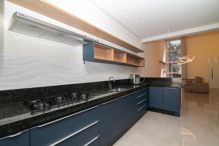 Casa de condomínio para alugar com 160m², 3 quartos e 4 vagasCozinha