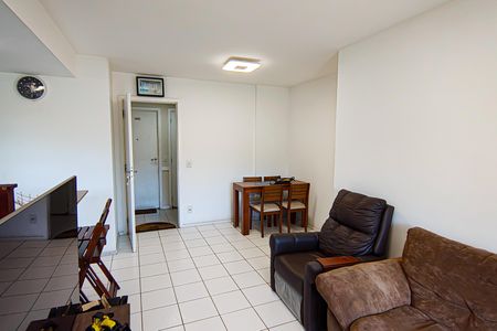 Apartamento à venda com 64m², 2 quartos e 1 vagaSala