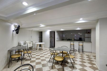 Apartamento para alugar com 55m², 1 quarto e 1 vaga Apartamento para alugar com 55m², 1 quarto e 1 vagaÁrea comum - Salão de festas