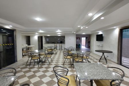 Apartamento para alugar com 55m², 1 quarto e 1 vaga Apartamento para alugar com 55m², 1 quarto e 1 vagaÁrea comum - Salão de festas