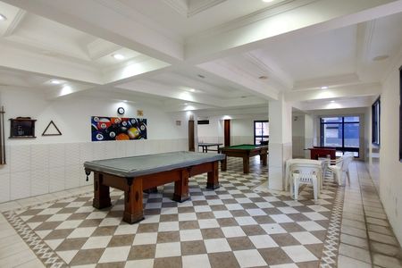 Apartamento para alugar com 55m², 1 quarto e 1 vaga Apartamento para alugar com 55m², 1 quarto e 1 vagaSalão de jogos