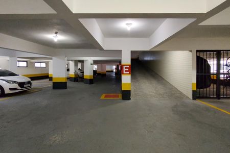 Apartamento para alugar com 55m², 1 quarto e 1 vaga Apartamento para alugar com 55m², 1 quarto e 1 vagaGaragem