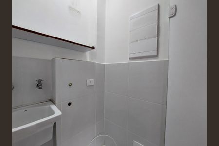 Casa à venda com 67m², 2 quartos e 2 vagas Casa à venda com 67m², 2 quartos e 2 vagasÁrea de Serviço