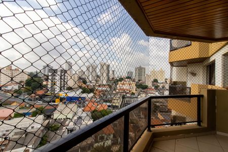 Apartamento para alugar com 130m², 3 quartos e 3 vagas Apartamento para alugar com 130m², 3 quartos e 3 vagasSacada do Quarto 2