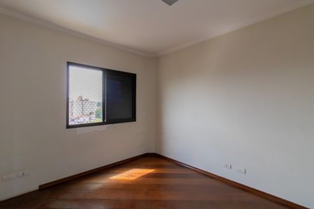 Apartamento para alugar com 130m², 3 quartos e 3 vagas Apartamento para alugar com 130m², 3 quartos e 3 vagasSuíte