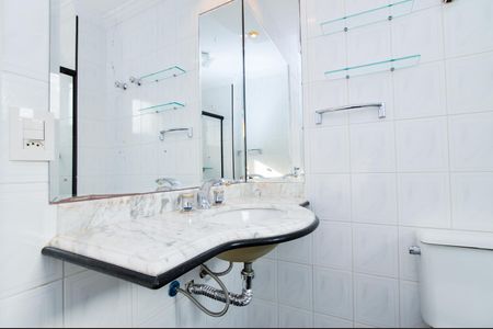 Apartamento para alugar com 130m², 3 quartos e 3 vagasBanheiro 