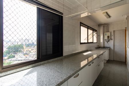 Apartamento para alugar com 130m², 3 quartos e 3 vagas Apartamento para alugar com 130m², 3 quartos e 3 vagasArea de Serviço