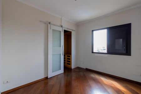 Apartamento para alugar com 130m², 3 quartos e 3 vagas Apartamento para alugar com 130m², 3 quartos e 3 vagasSuíte