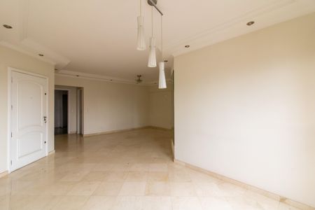Apartamento para alugar com 130m², 3 quartos e 3 vagas Apartamento para alugar com 130m², 3 quartos e 3 vagasSala