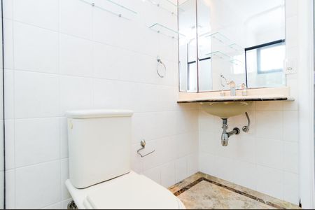 Apartamento para alugar com 130m², 3 quartos e 3 vagasBanheiro da Suíte