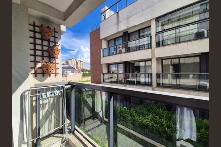 Apartamento à venda com 86m², 3 quartos e 2 vagasVaranda da Suite 2