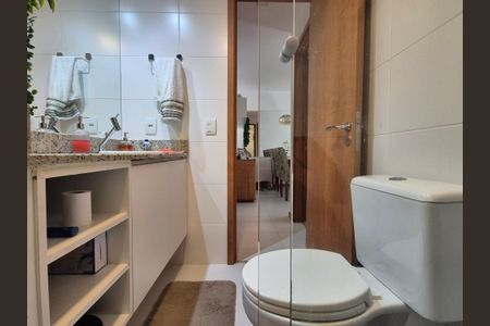 Apartamento à venda com 86m², 3 quartos e 2 vagasBanheiro social