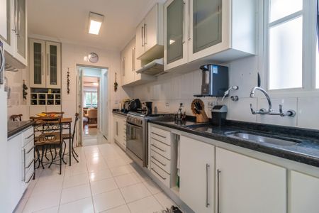 Apartamento à venda com 144m², 3 quartos e 2 vagasCozinha