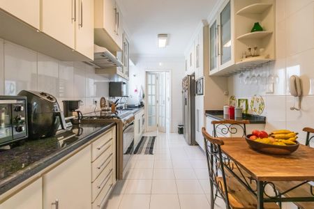 Apartamento à venda com 144m², 3 quartos e 2 vagasCozinha