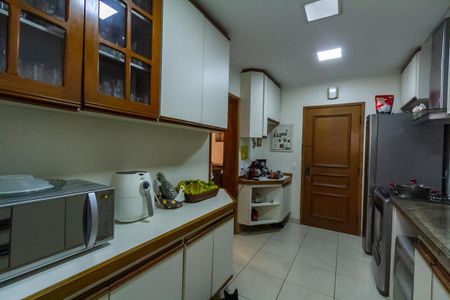 Apartamento à venda com 104m², 3 quartos e 2 vagas Apartamento à venda com 104m², 3 quartos e 2 vagasCozinha