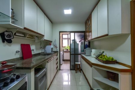 Apartamento à venda com 104m², 3 quartos e 2 vagas Apartamento à venda com 104m², 3 quartos e 2 vagasCozinha