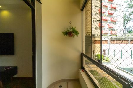 Apartamento à venda com 104m², 3 quartos e 2 vagas Apartamento à venda com 104m², 3 quartos e 2 vagasVaranda da Sala