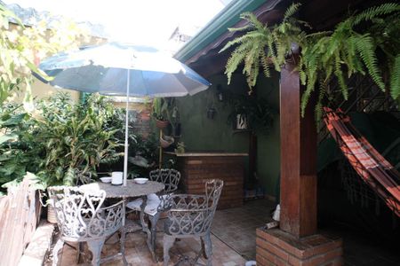 Casa à venda com 320m², 2 quartos e 1 vagaEdícula