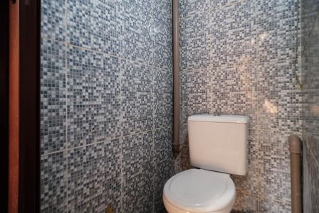 Casa à venda com 320m², 2 quartos e 1 vagaLavabo