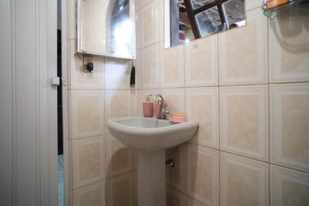 Casa à venda com 320m², 2 quartos e 1 vagaBanheiro da Suíte