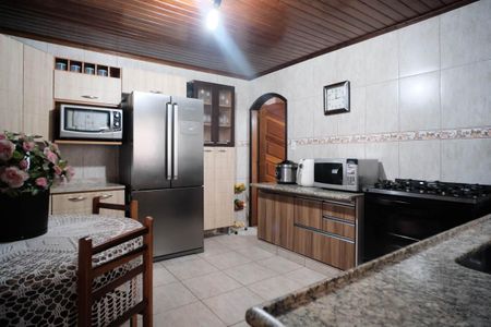 Casa à venda com 320m², 2 quartos e 1 vagaCozinha