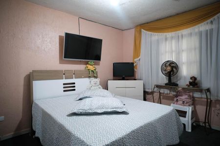 Casa à venda com 320m², 2 quartos e 1 vagaQuarto 