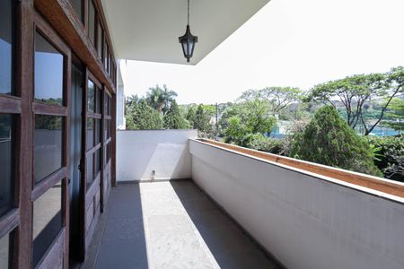Casa para alugar com 1400m², 6 quartos e 6 vagasVaranda da sala 1