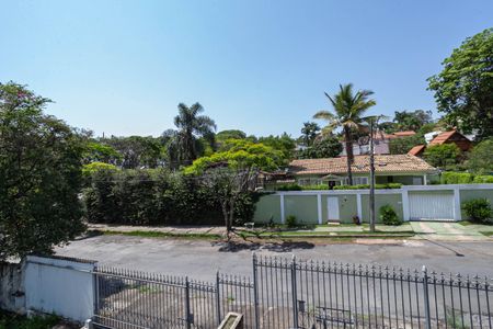 Casa para alugar com 1400m², 6 quartos e 6 vagasSacada do quarto 6 - Vista