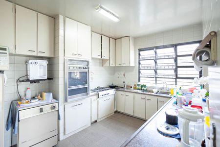 Casa para alugar com 1400m², 6 quartos e 6 vagasCozinha