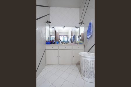 Casa para alugar com 1400m², 6 quartos e 6 vagasBanheiro da suíte 3