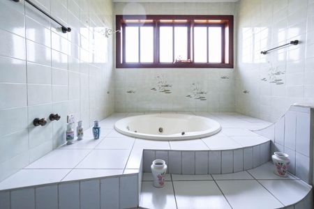 Casa para alugar com 1400m², 6 quartos e 6 vagasBanheiro da suíte 5