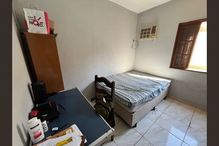Casa à venda com 370m², 4 quartos e 2 vagas Casa à venda com 370m², 4 quartos e 2 vagasQuarto 2 - Suíte
